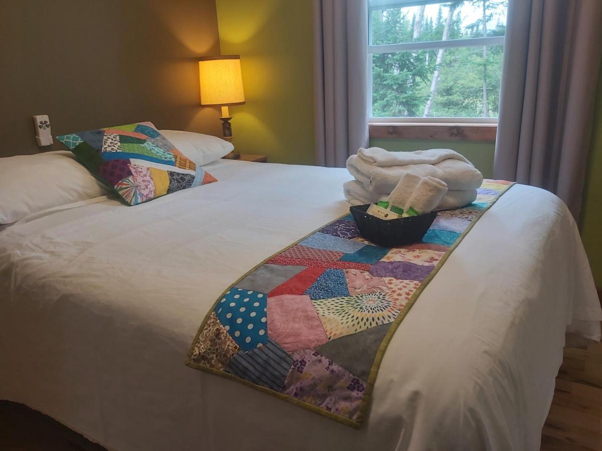 Upper Humber Settlement Bed & Breakfast Cormack Eksteriør bilde